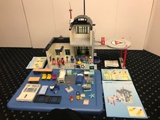 Playmobil Hospital/City Hall 3988 complete set  3980 and 3981 with instructions