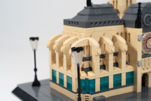 2304 Piece Notre Dame de Paris Building Blocks Mini World Famous Architecture - Picture 6 of 11