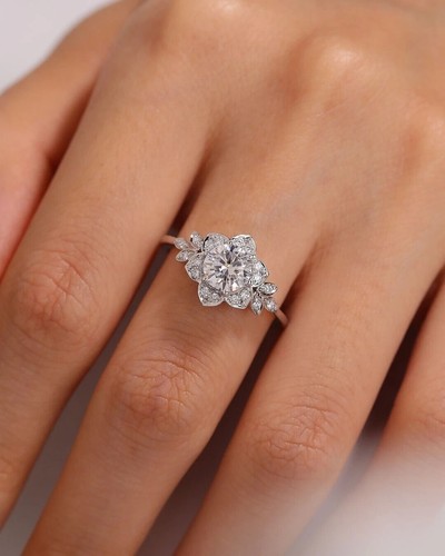 2.71 Ct Round Cut IGI Certified Lab Grown Diamond Engagement Ring 14K White Gold - Picture 1 of 10