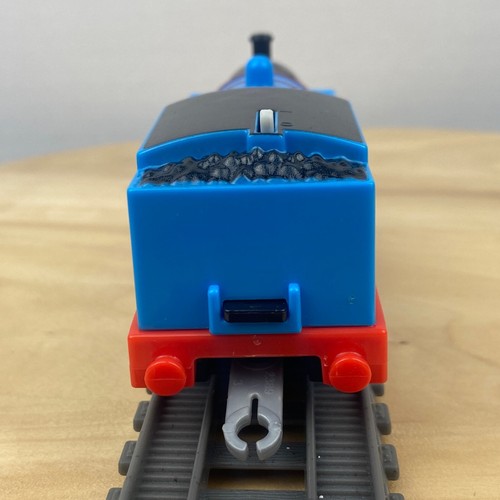 Twisting Tornado Thomas Thomas the Tank Engine Revolution Train - Picture 3 of 10