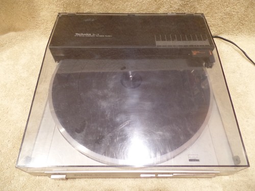 Technics SL-3 Linear Tracking DC Servo Automatic Turntable -NO CART -FOR PARTS - Picture 2 of 7