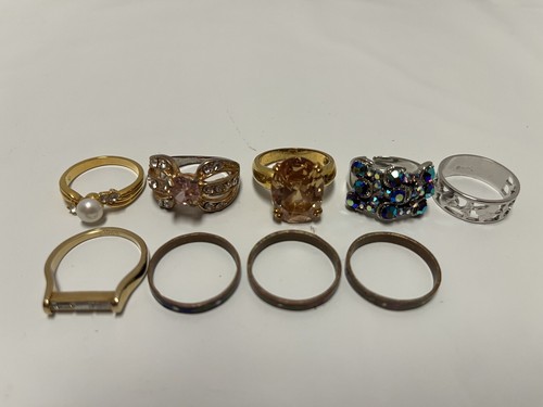 Costume jewelry rings lot size 8.5 - Picture 1 of 12