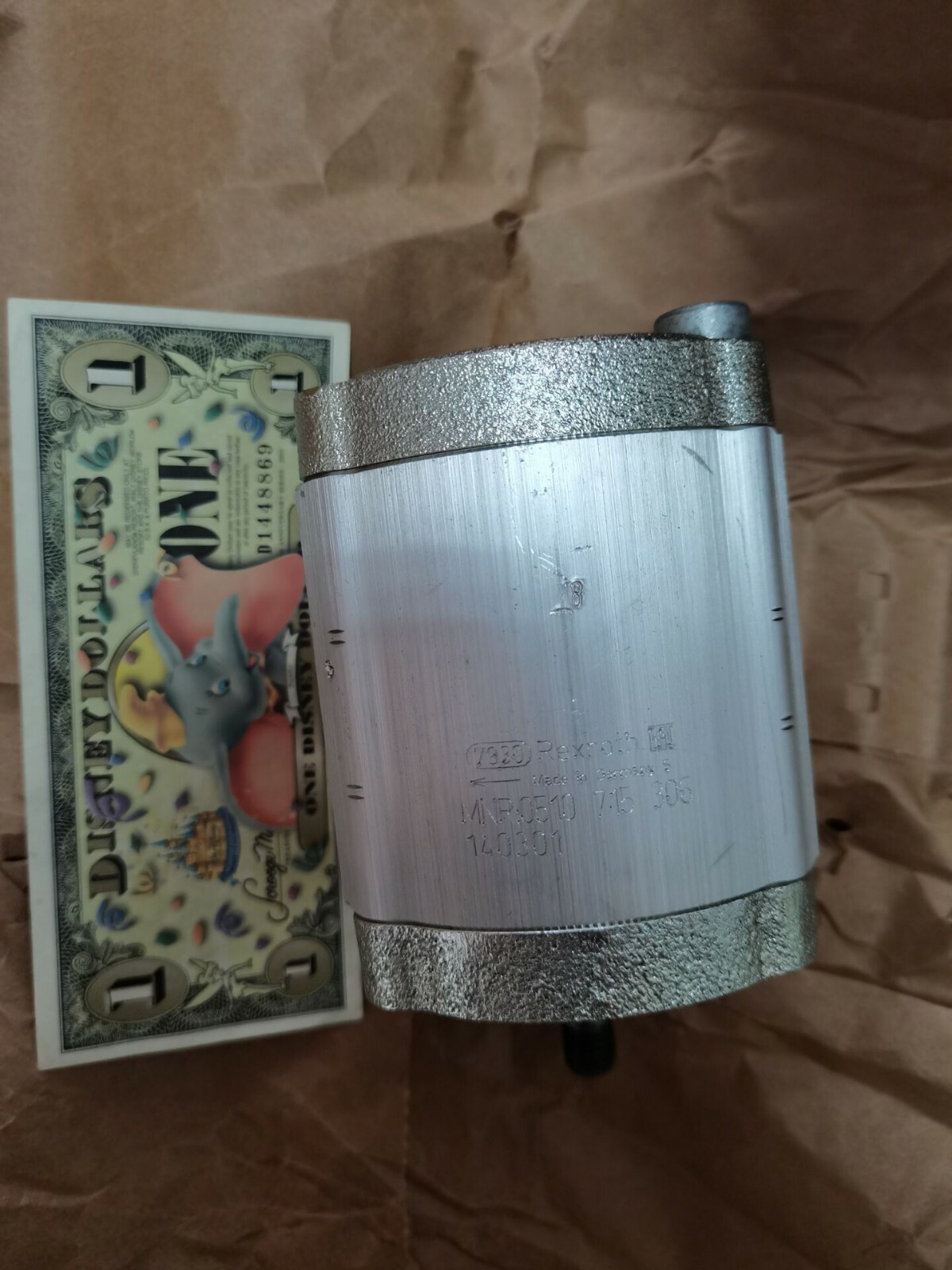 Picture 1 of 1