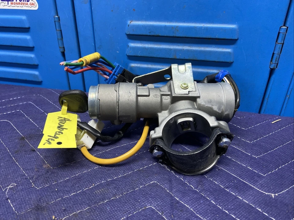 2007-2012 KIA RONDO IGNITION SWITCH LOCK W/KEY OEM - Image 2 of 4