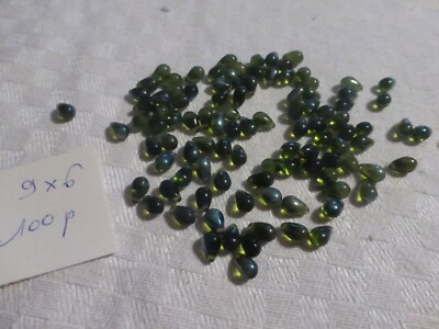 lot de 100 perles forme LARME GOUTTE VERRE DE BOHÈME blanc givré lot de 100 perles forme LARME GOUTTE VERRE DE BOHÈME blanc givré