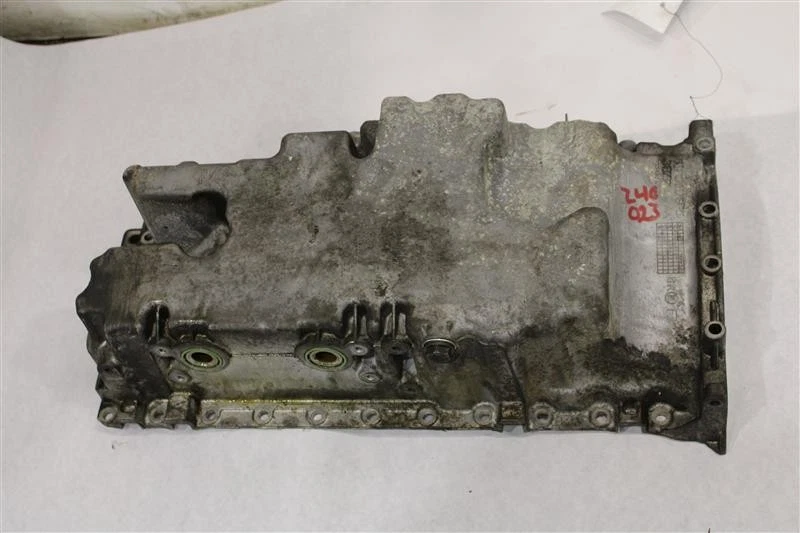 Used Engine Oil Pan fits: 2016 Volvo XC60 2.5L w/oil level sensor Grade A Foto 3 de 4