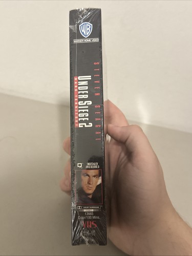 Under Siege 2 - Dark Territory (VHS) Brandneu Sealed - Bild 5 von 5