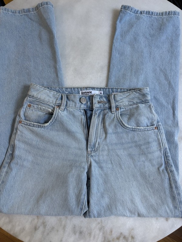 Garage light wash baggy jeans size 00 23