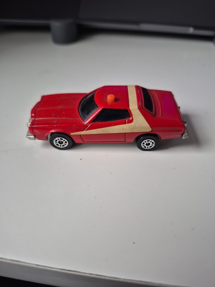 VOITURE MINIATURE FORD Gran Torino Vintage Corgi B-9 EUR 20,00 - FR