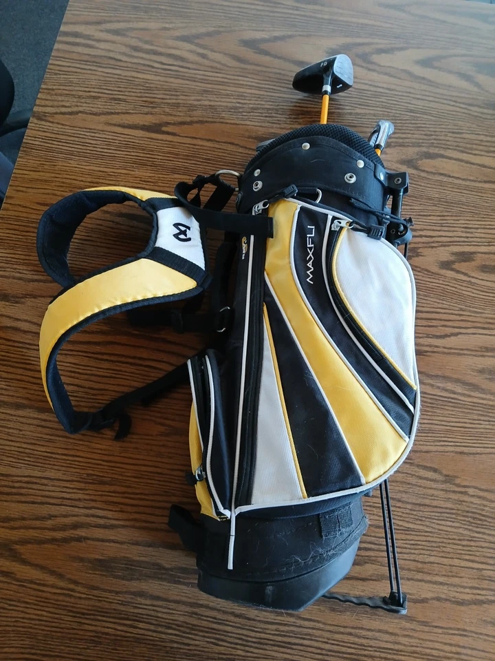 Maxfli Juego de Golf Infantil/Niño para Niños 8-10 Años, Putter, 9i, 3W, Bolsa Foto 2 de 4