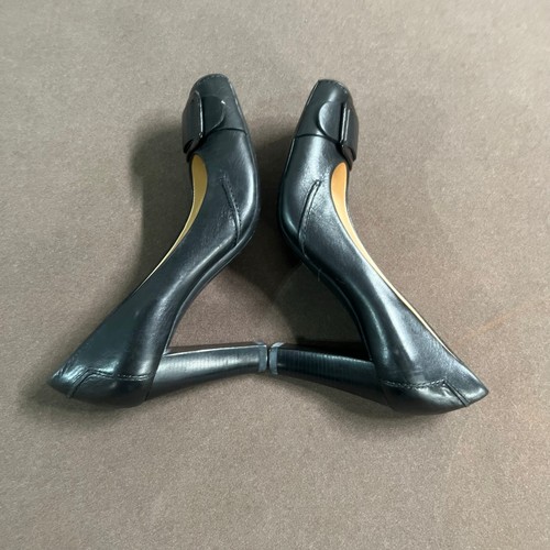 Cole Haan Black Leather Classic Buckle Detail Pump Women's Size 8 - Picture 5 of 11