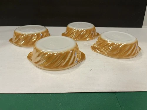 Peach Lustre Anchor Hocking FIRE KING Swirl Casserole Bowls 5”- Set Of 4