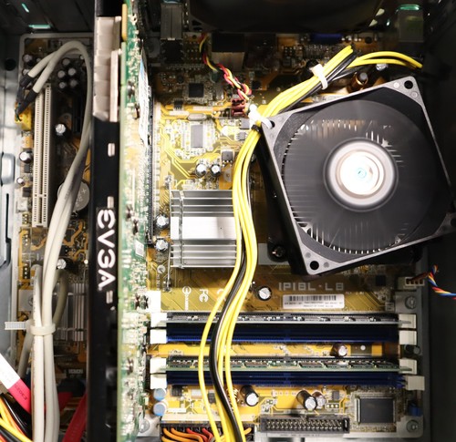 Windows 2000 + XP Retro Gaming PC Intel Q8200 4GB RAM 1TB HDD NVIDIA 8800 GT - Picture 11 of 11