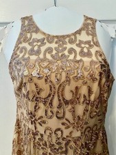 Adrianna Papell Women's Sequin Embroidery Gown Size 6 - Gold