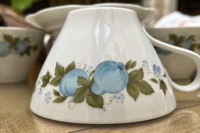 Noritake  Blue Orchard  pattern 6695 Serve Tea/coffee Cups MCM 4 Cups!!