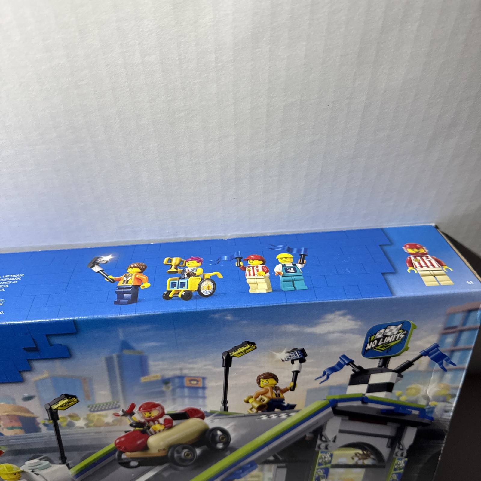 Picture 3 of 6