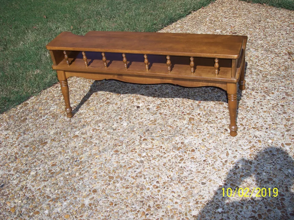 BAUMRITTER #365140 by Ethan Allen  Heirloom Nutmeg  MAPLE #2553 COFFEE TABLE  - Image 2 of 4