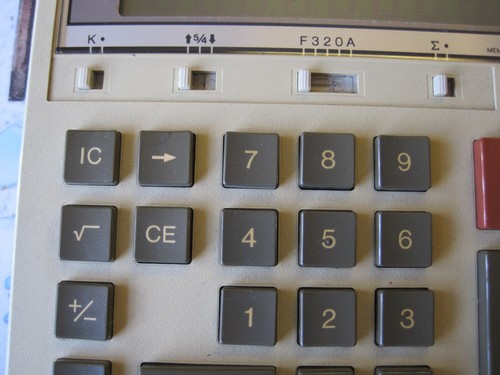 Vintage Sharp Corporation Calculator Compet CS-1130 Japan. - Picture 7 of 11
