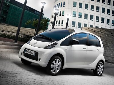 Cars citroen c zero Desk Mat Stitched