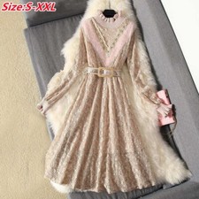 Abito In Pizzo Floreale Con Rouches E Cinture Principessa Fatata Slim Dolce