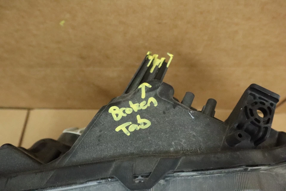 Faro lateral izquierdo del conductor 17 18 19 20 Nissan Rogue 260106FL0A Foto 2 de 4