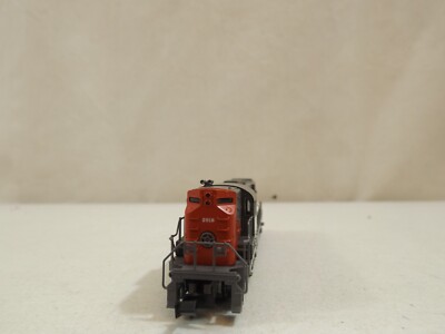 N gauge Atlas/Kato Southern Pacific RS-11 diesel engine in orig