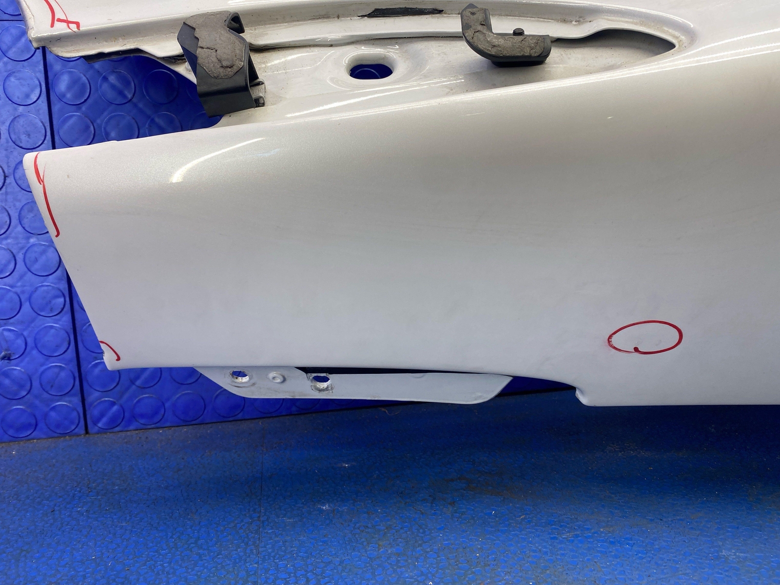 2016-2021 MCLAREN 570S OEM SPIDER REAR LEFT QUARTER PANEL WING FENDER WHITE
