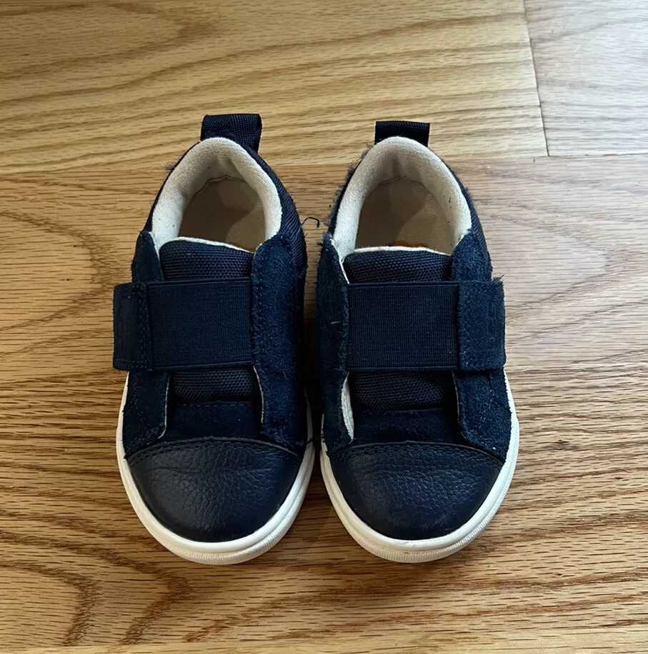 Ugg toddler size 6 clearance shoes