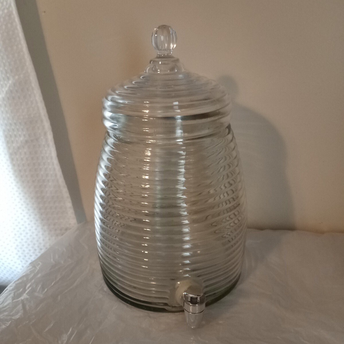 Vtg Clear Ribbed Glass Beehive Liquid Beverage Spout Dispenser Lid 6qts