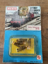 Merit OO Gauge Station Accessories Ref 5116, Army Personnel