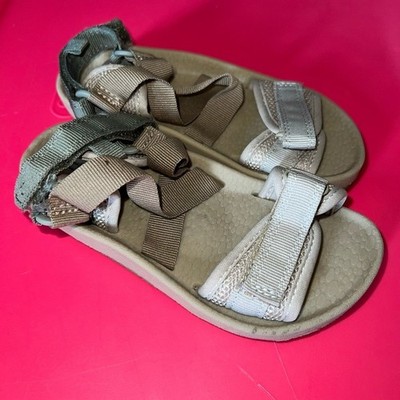 Carters Strappy Sandals size 11C New