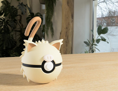 Gaming Ball Dekofigur & TCG Kartenhalter ? Ständer passend für Pokémon Karten