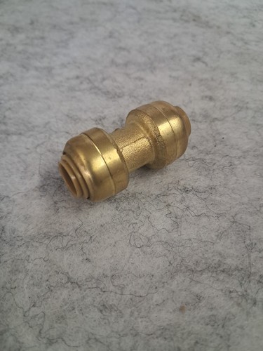 SharkBite U004LF 1/4" (3/8"OD) x 1/4" (3/8" OD) Brass Push Coupling
