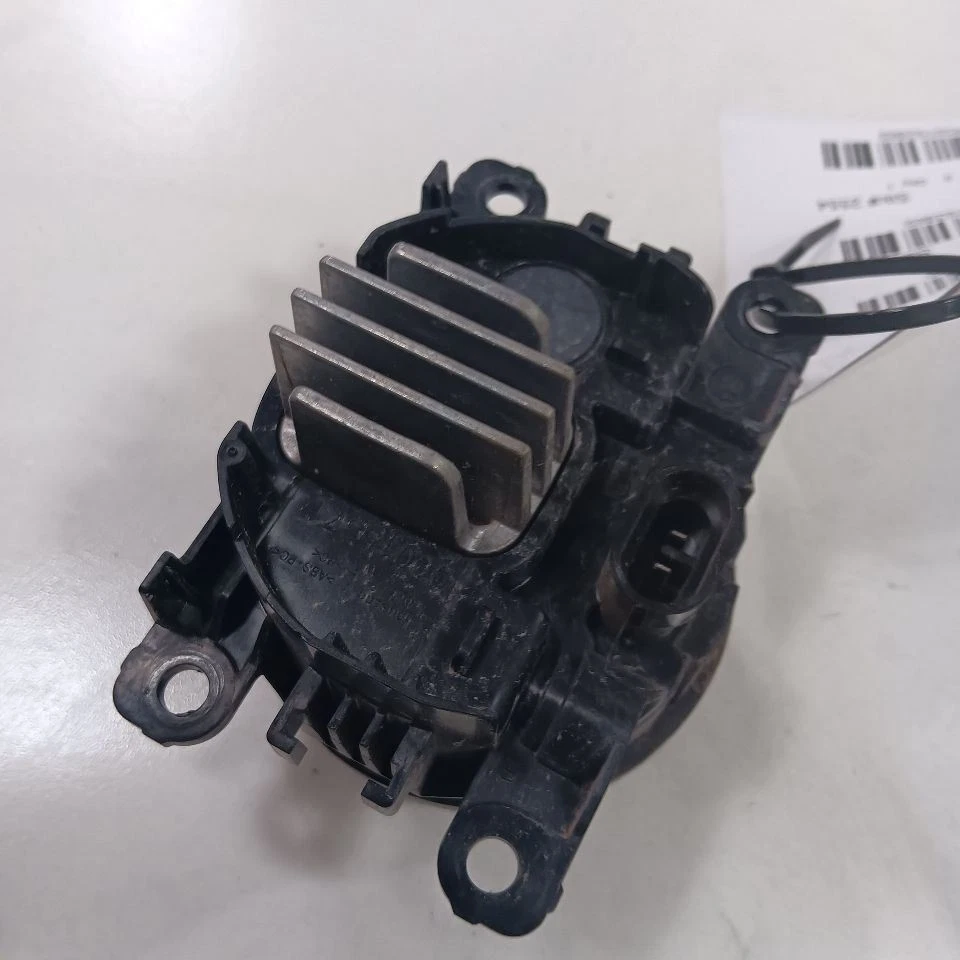 Passenger Right Fog Light Lamp LED US Market Fits 15-17 Ford Mustang - Image 2 of 4