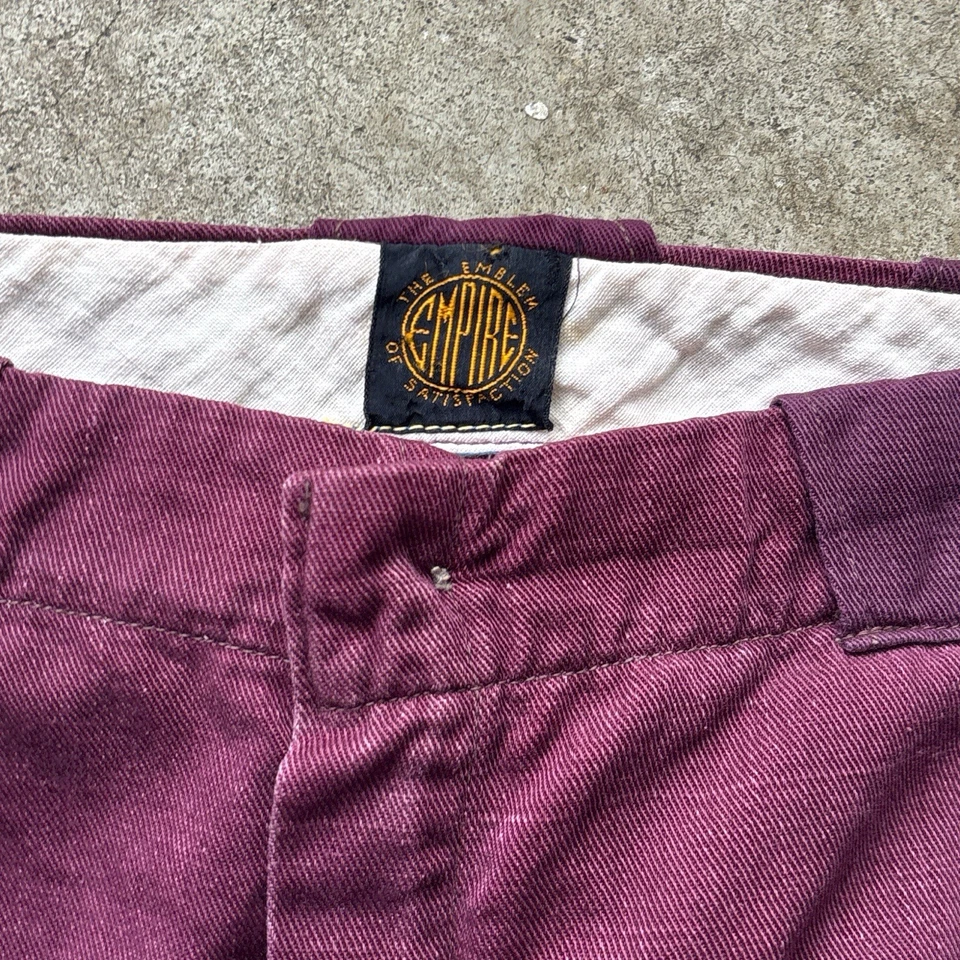 Pantalones deportivos vintage Empire años 50 granate con rayas doradas Foto 2 de 4