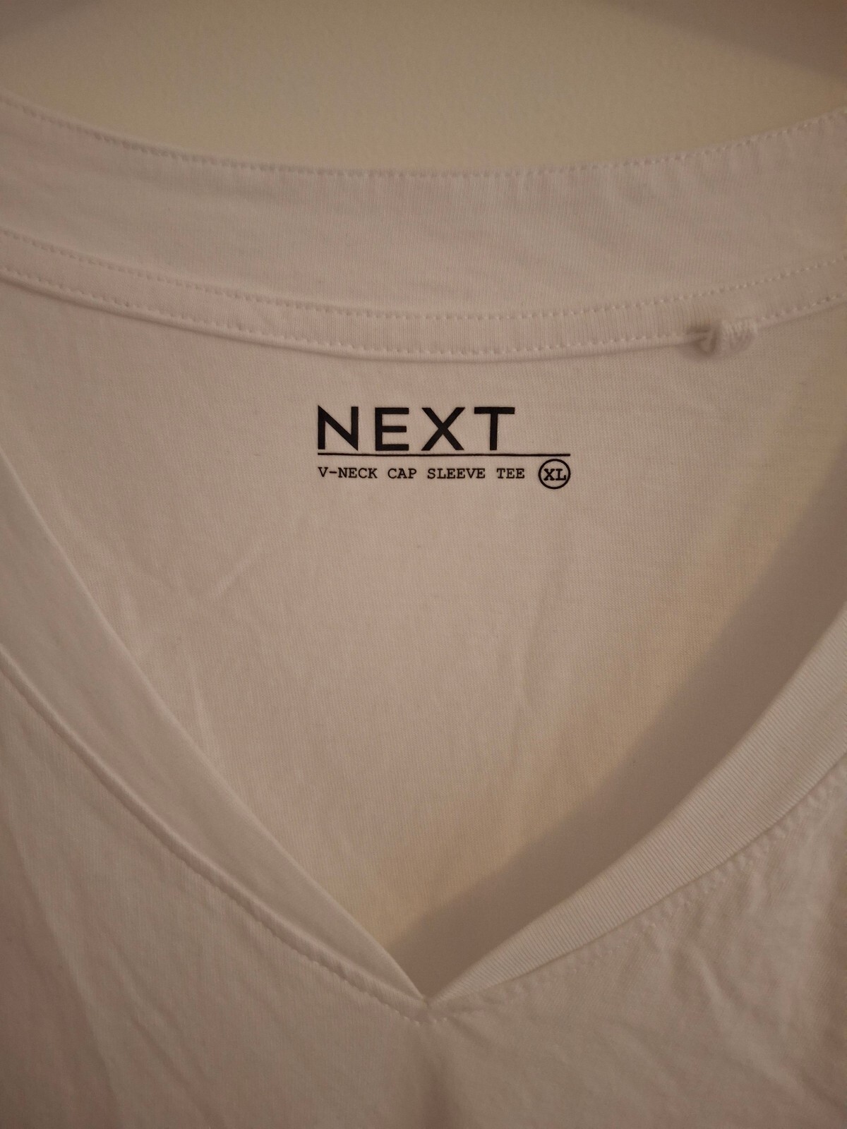 Next White V-Neck Cap Sleeve Tee XL - 0085 image 4