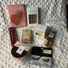 Make up bundle 8 pcs all new sealed, Random name brand