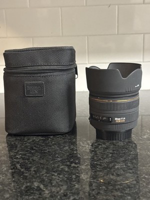 Sigma 30mm f/1.4 EX DC HSM Lens Canon EF Mount with Hood, Bag & Kenko 62mm Filte