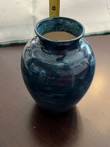 Hand made hand painted signed artisan blue/cobalt/ocean blue vase - Picture 4 of 7