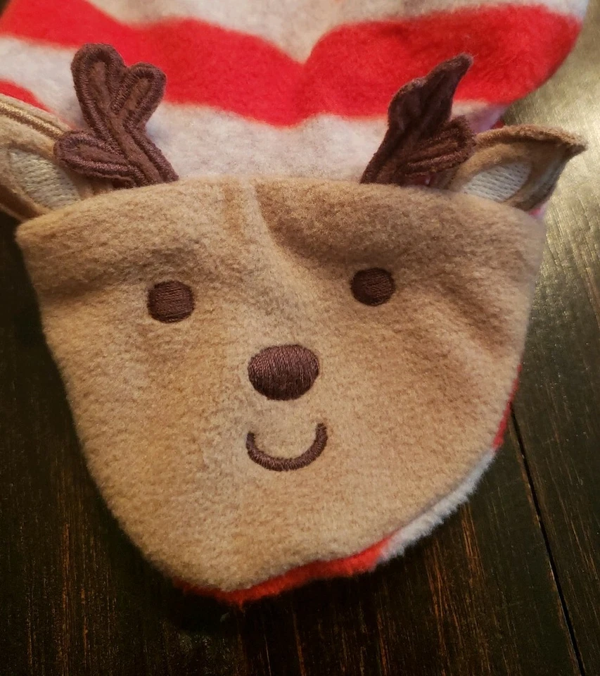 Manta roja para dormir con reno recién nacido Carter's Just One You nueva con etiquetas  Foto 3 de 3