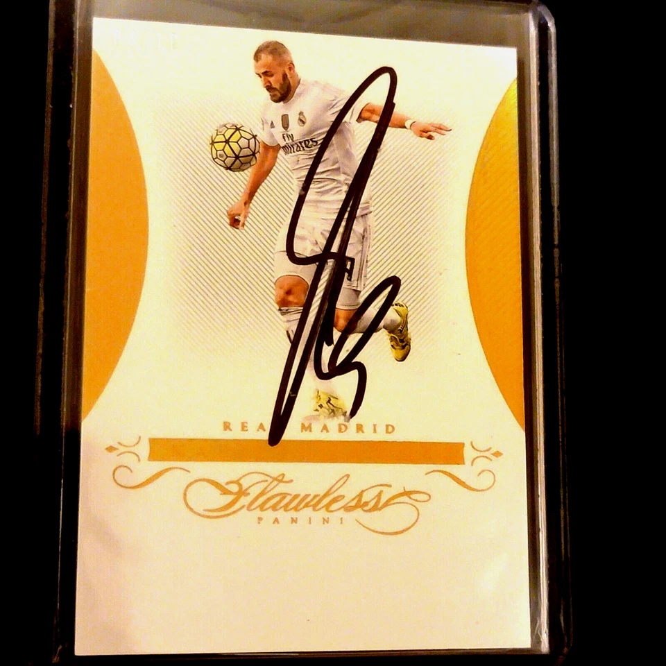 2015-16 Panini Fútbol Impecable Real Madrid Karim Benzema SSP Oro Automático #4/10 Foto 2 de 3