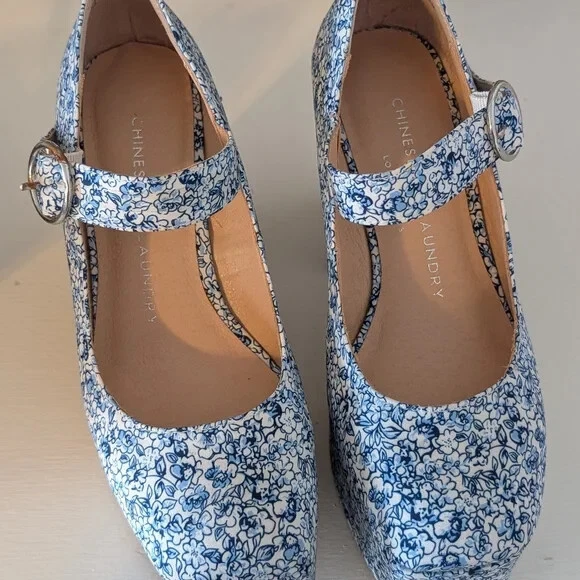 Lavandería China Floral Mary Janes Talla 5 Foto 2 de 4
