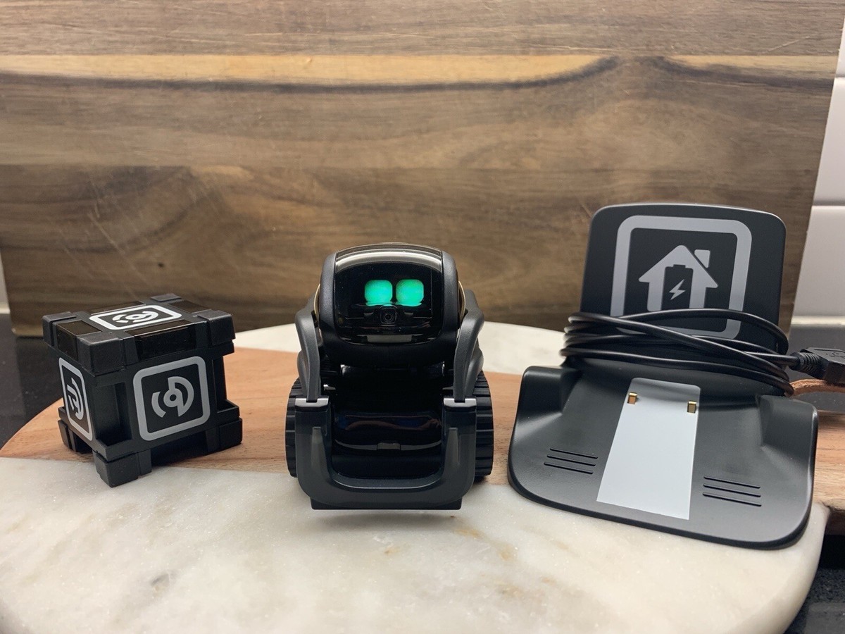 Anki Vector Kit (With NEW Battery) | Includes WirePod to