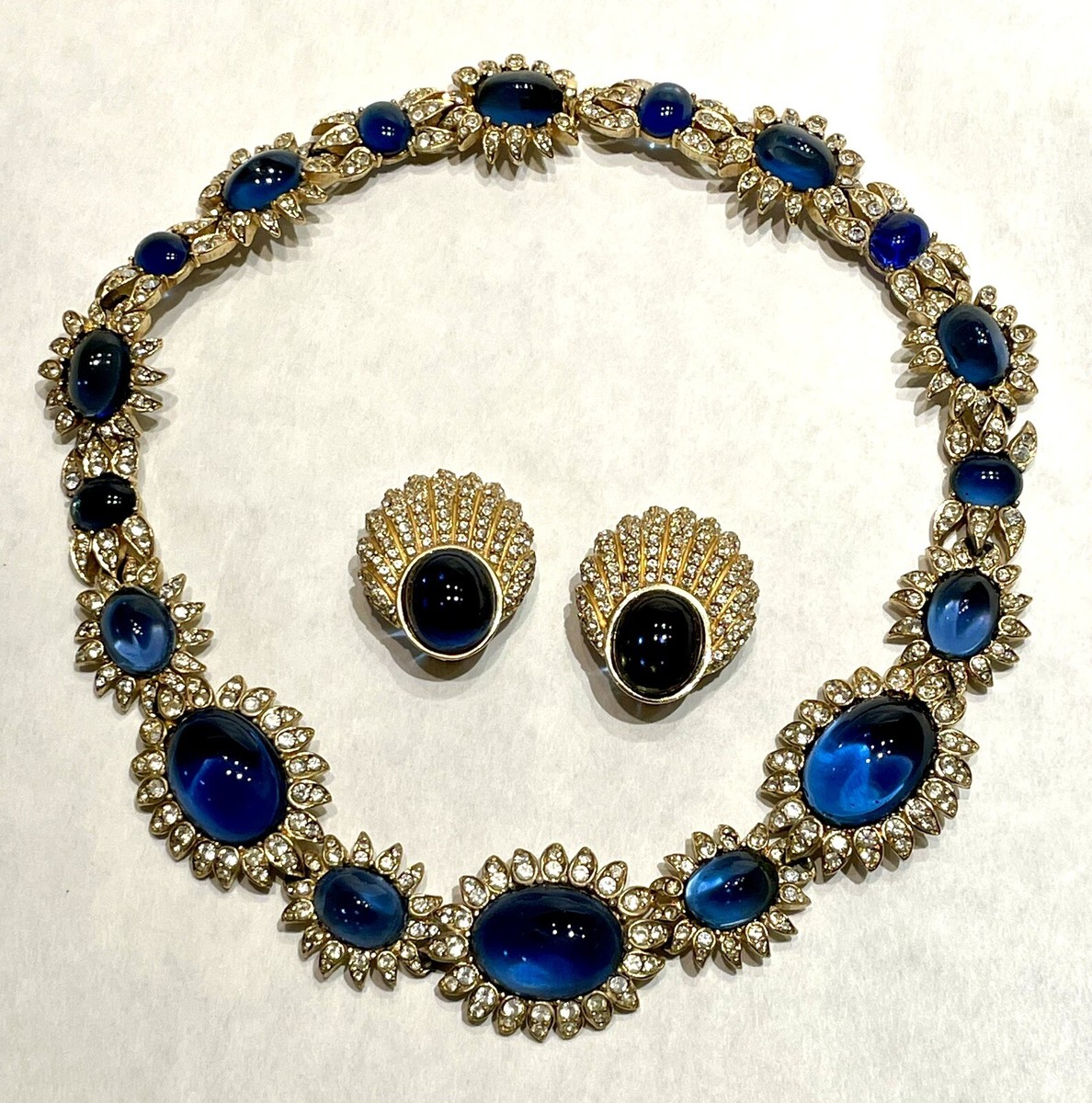 vintage jewelryえす Vintage CINER Gripoix Glass Cabochon Rhinestone Gold Tone