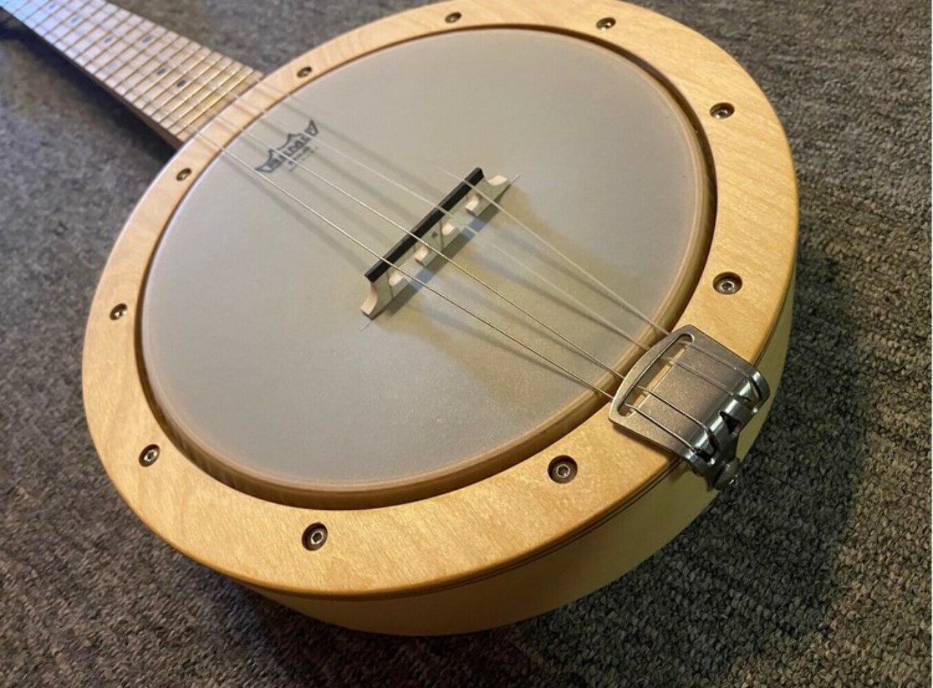 Baritone Firefly Banjo Ukulele Magic Fluke eBay