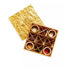 KURT GEIGER LONDON WONKA x KURT GEIGER LONDON Tic Tac Toe Game