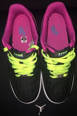 Nike Air Force 1 London AF1 488298-015 Black Fireberry Sz  display picture 3