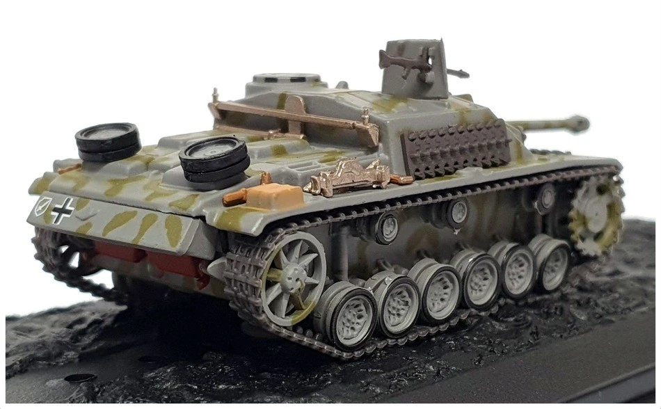 Atlas Editions 1/72 Scale 4660 113 - Sturmgeschutz II Ausf. G Armoured Vehicle - Image 2 of 4