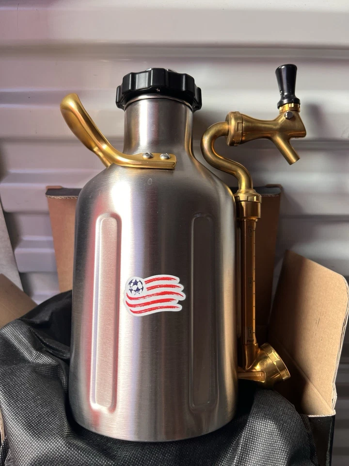 GrowlerWerks uKeg Pressurized Growler 64 oz StainlessSteel Tap Dispenser NEW MLS - Image 4 of 4