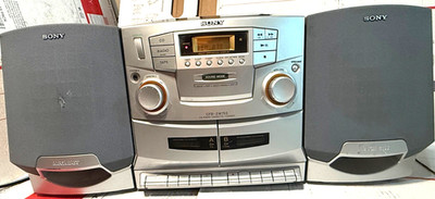VINTAGE SONY CFD-ZW755 BOOMBOX w/ CD PLAYER, CASSETTE & RADIO
